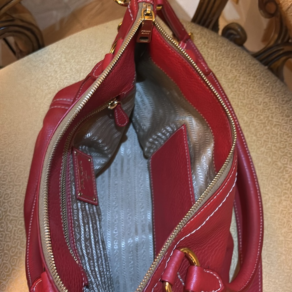 Prada Red Vitello Daino Sacca 2 Manici Tote - Picture 9 of 10